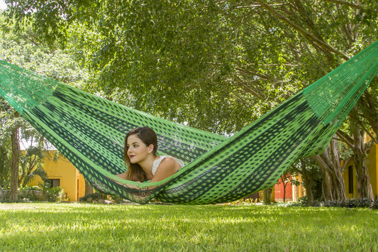 Queen Size Outdoor Cotton Hammock in Jardin